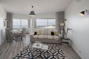 TV - Alegria I, overlooking the bay of Funchal (Funchal)