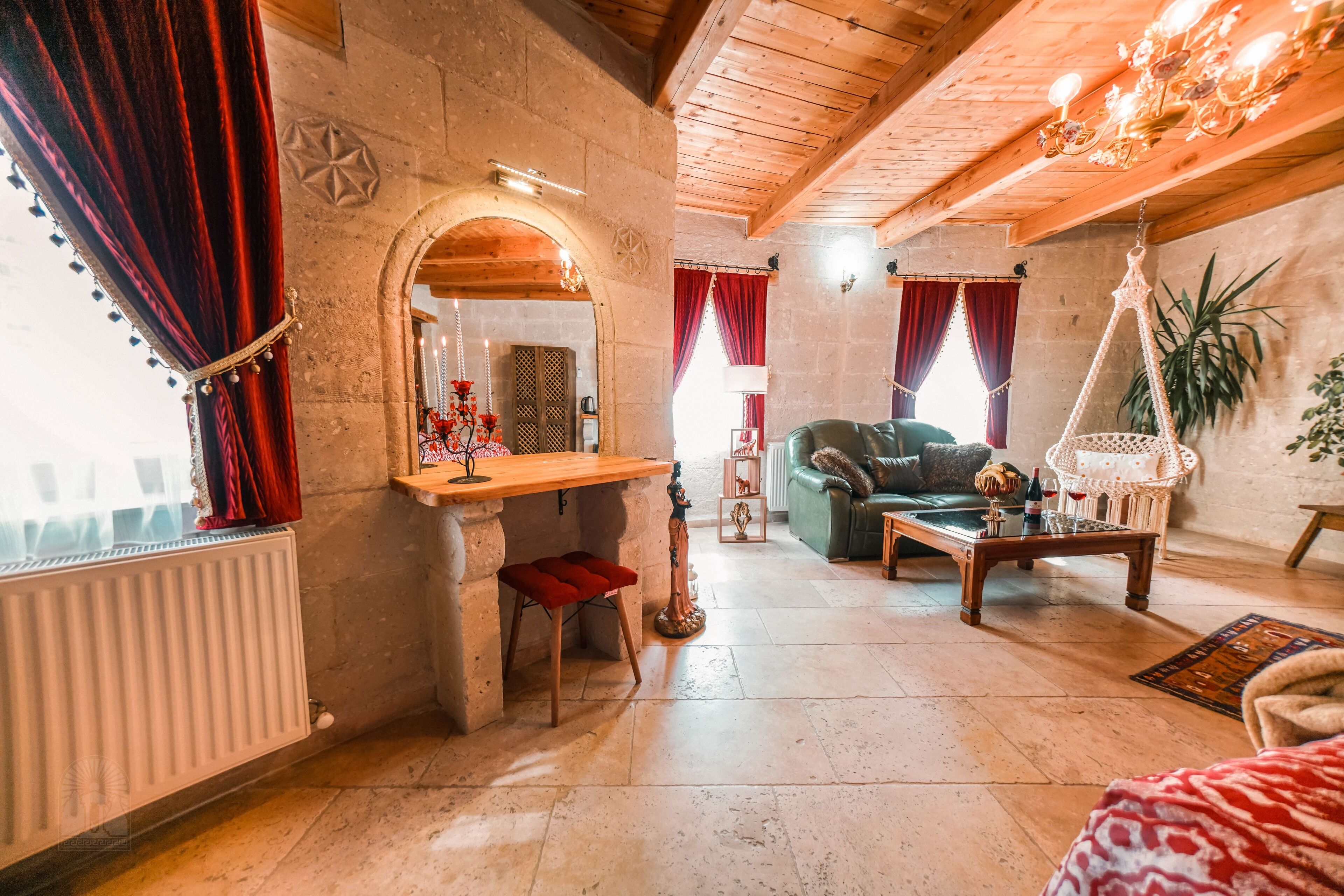 Photo - Zeus Cave Suites