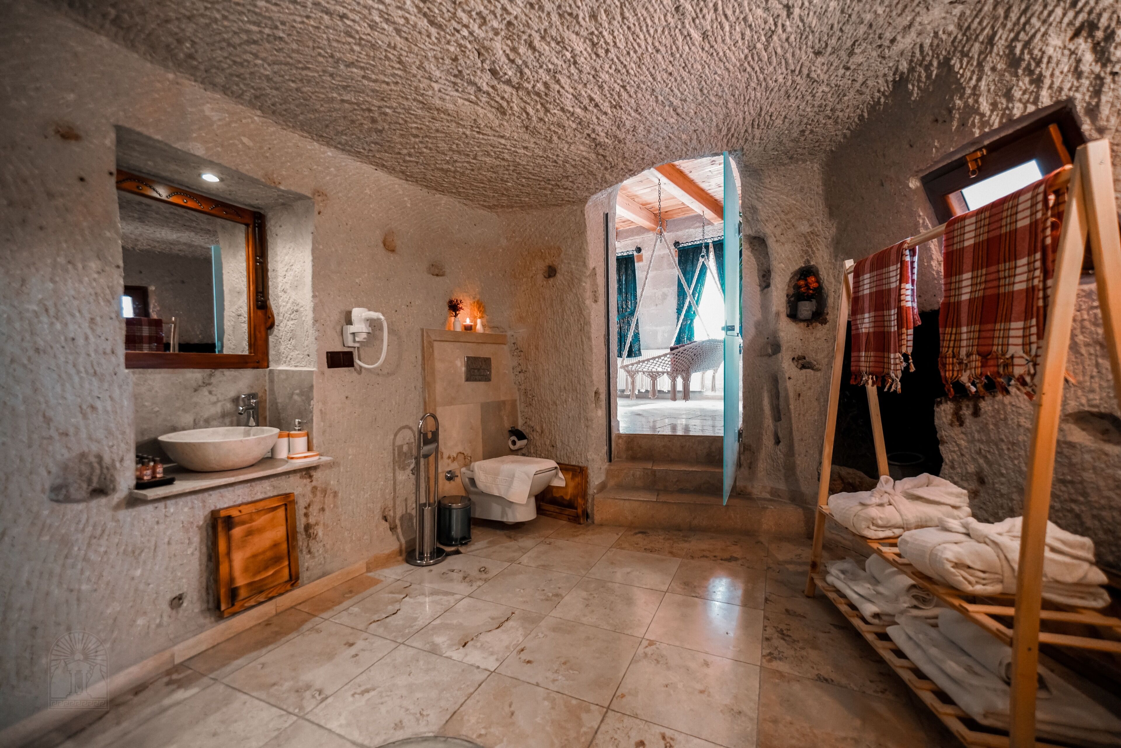 Photo - Zeus Cave Suites