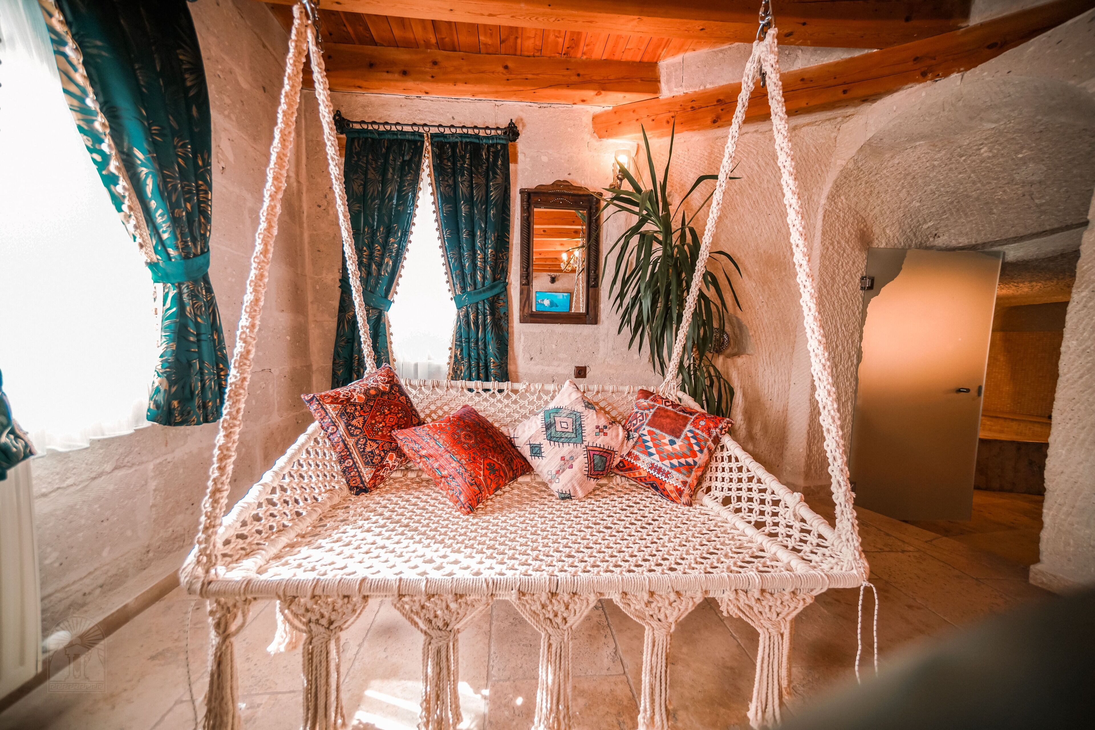 Photo - Zeus Cave Suites