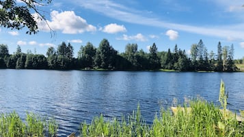 Cabin | Lake