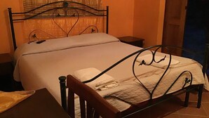 Room - Agriturismo Alle Roverelle (Viggianello)