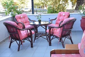 Terrace/patio - Galanis Hotel (Dio-Olympos)