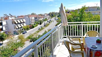 Family Studio | Balcony