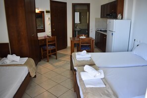 Ropa de cama de alta calidad, cortinas blackout y cunas gratuitas