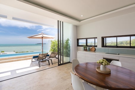 3 Bedroom Sea View Pool & Cinema | In-room dining