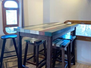 Dining - Charming Ski-In/Ski-Out Apartment, Close to Resort Center, Sleeps 6 (Les Orres)