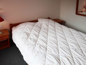 3 bedrooms - Duplex 3 Rooms, 8 People, South-Facing, Ski-In/Ski-Out, Terrace, Elevator Access, Pet-Friendly (Les Orres)