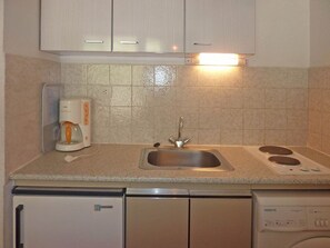 Micro-ondes, lave-vaisselle