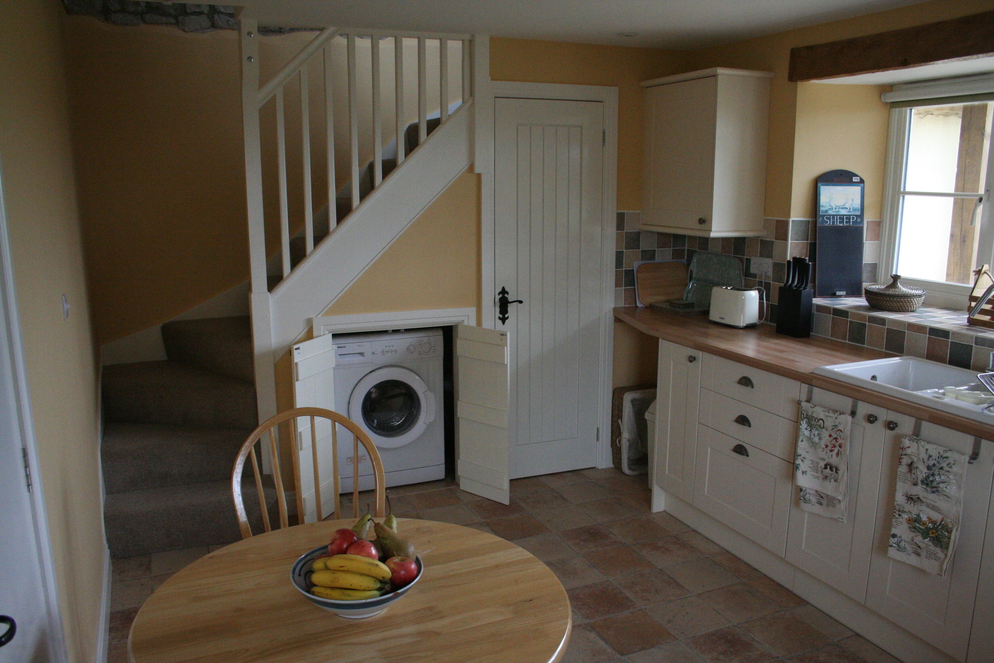 Recent conversion. Near major tourist attractions, shops and lovely countryside.