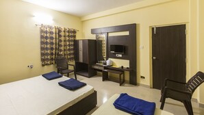 Basic Double Room - Hotel Sonargaon (Puri)