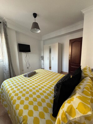 2 Schlafzimmer, Bügeleisen/Bügelbrett, WLAN, Bettwäsche
