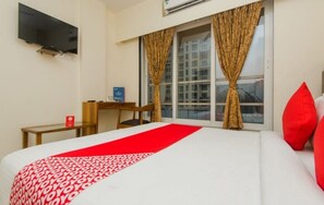 Deluxe Double Room | Free WiFi, bed sheets, wheelchair access - hotel bluebells (Mumbai)