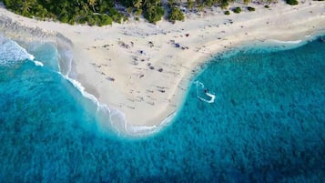 Una playa cerca