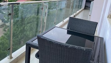 Executive Loft | Terrace/patio