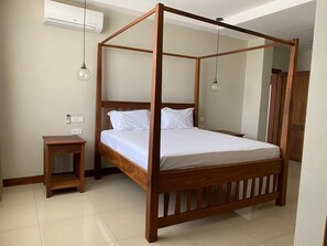 Loft ejecutivo | Espacio para trabajar con laptop, wifi gratis y ropa de cama 