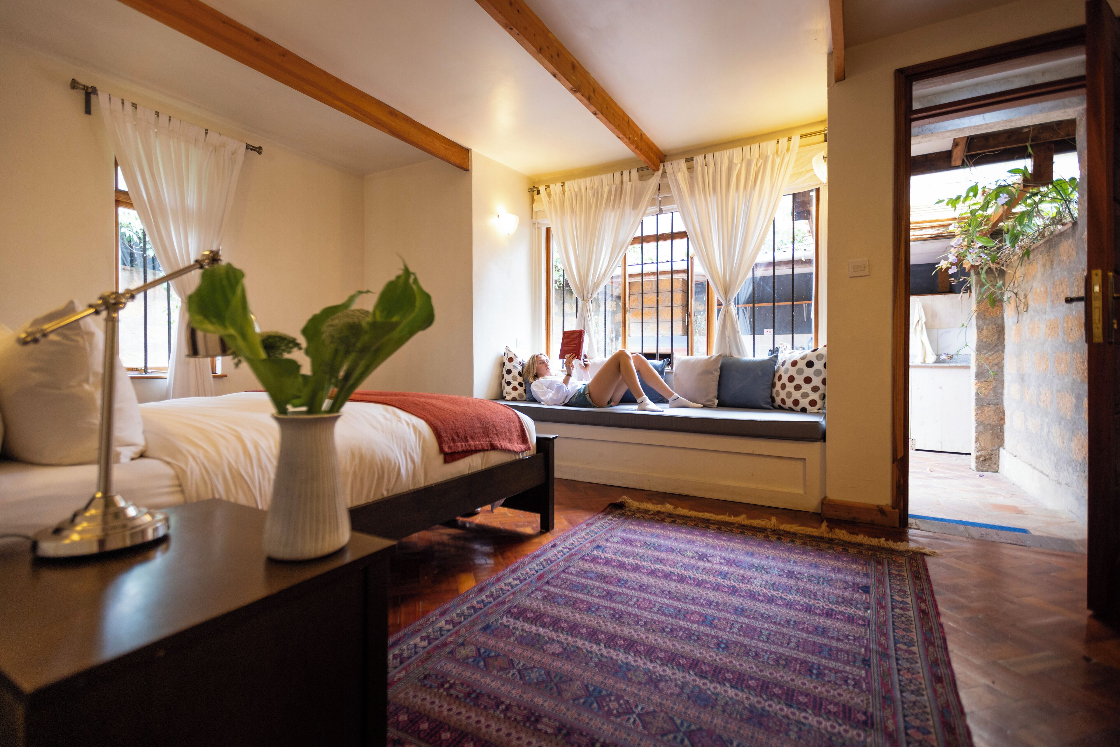 Self-catering Unit (Gardenia) | Individually decorated, individually furnished, laptop workspace