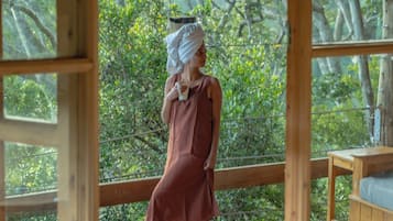 Luxury Tent, 2 Bedrooms, Fireplace, Valley View | Terrace/patio