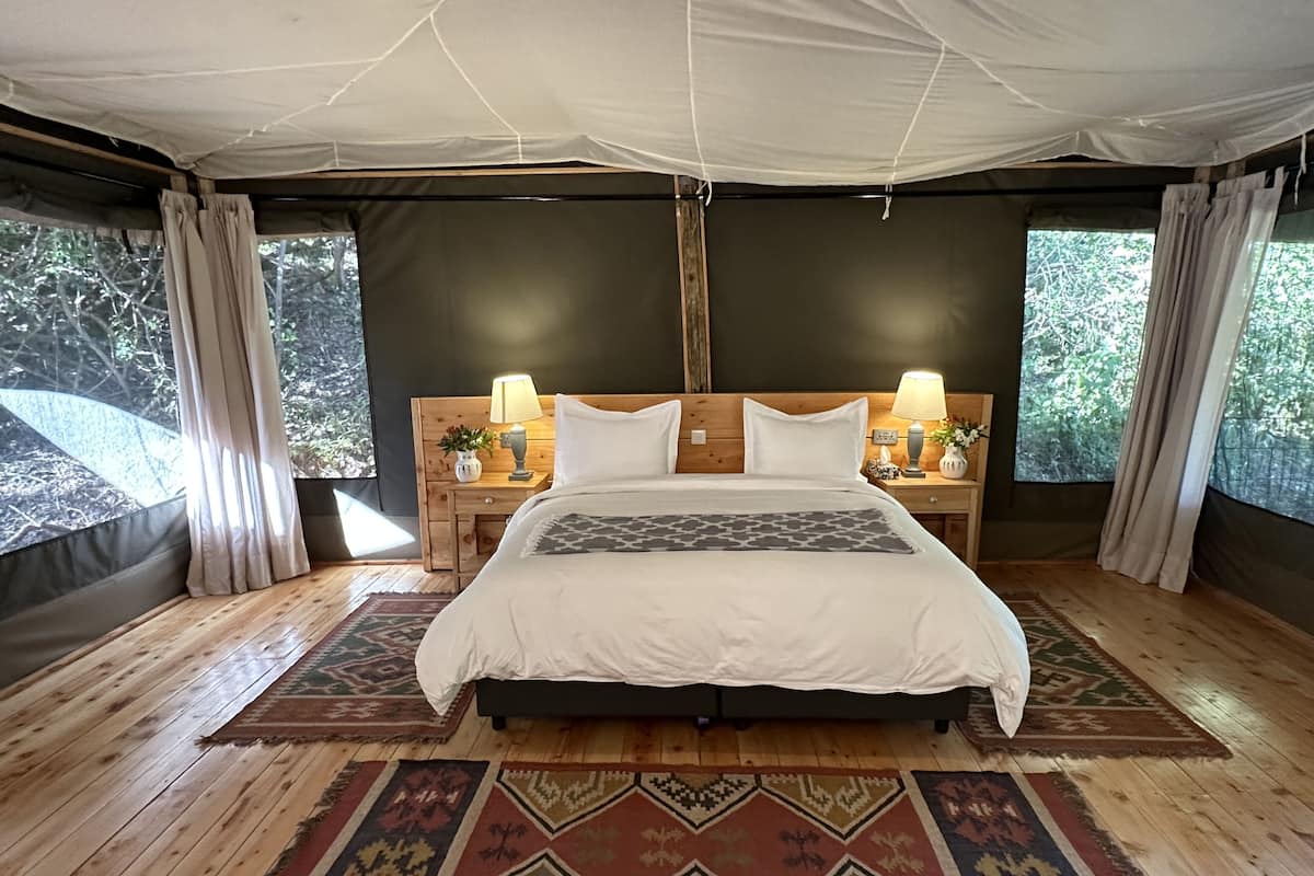 Romantic Tent, 1 Bedroom, Fireplace | 1 bedroom, individually decorated, individually furnished