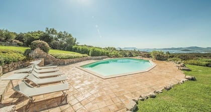 Villa in Costa Smeralda with a view