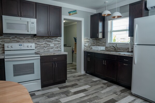 Microwave, oven, stovetop, coffee/tea maker