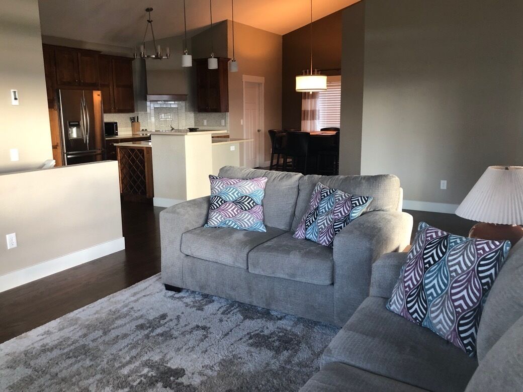 BEAUTIFUL COLORADO LAKE HOUSE ON WINDSOR LAKE IN WINDSOR, COLORADO