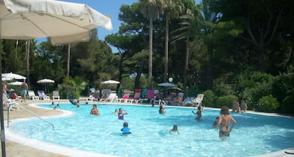 T2 climatisé dans parc arboré