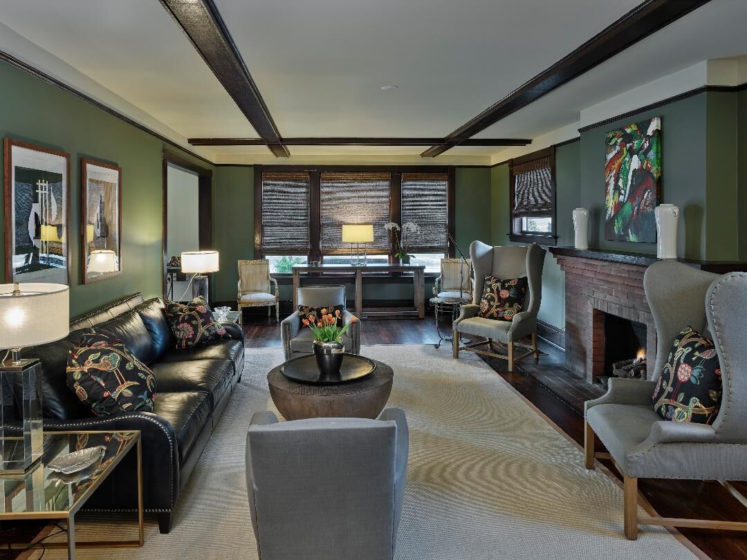 Sophisticated, award winning, in the middle of everything!