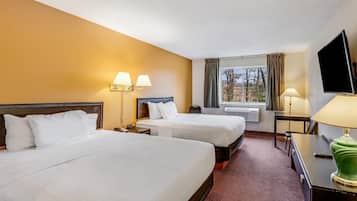 Habitación estándar, 2 camas de matrimonio, no fumadores | Escritorio, tabla de planchar con plancha, wifi gratis y ropa de cama