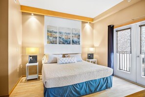 1 bedroom, iron/ironing board, free WiFi, bed sheets - European Village Romantic Getaway! (Palm Coast)