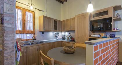Borgo Buio Town House, house in the historic center