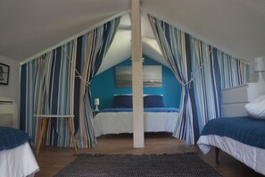 1 多间卧室、熨斗/熨衣板、免费 WiFi、床单