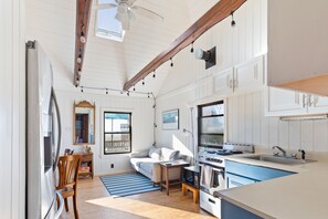 Interior - 🌞New Listing!! Ocean View Retreat!🌞 (Ocean Beach)