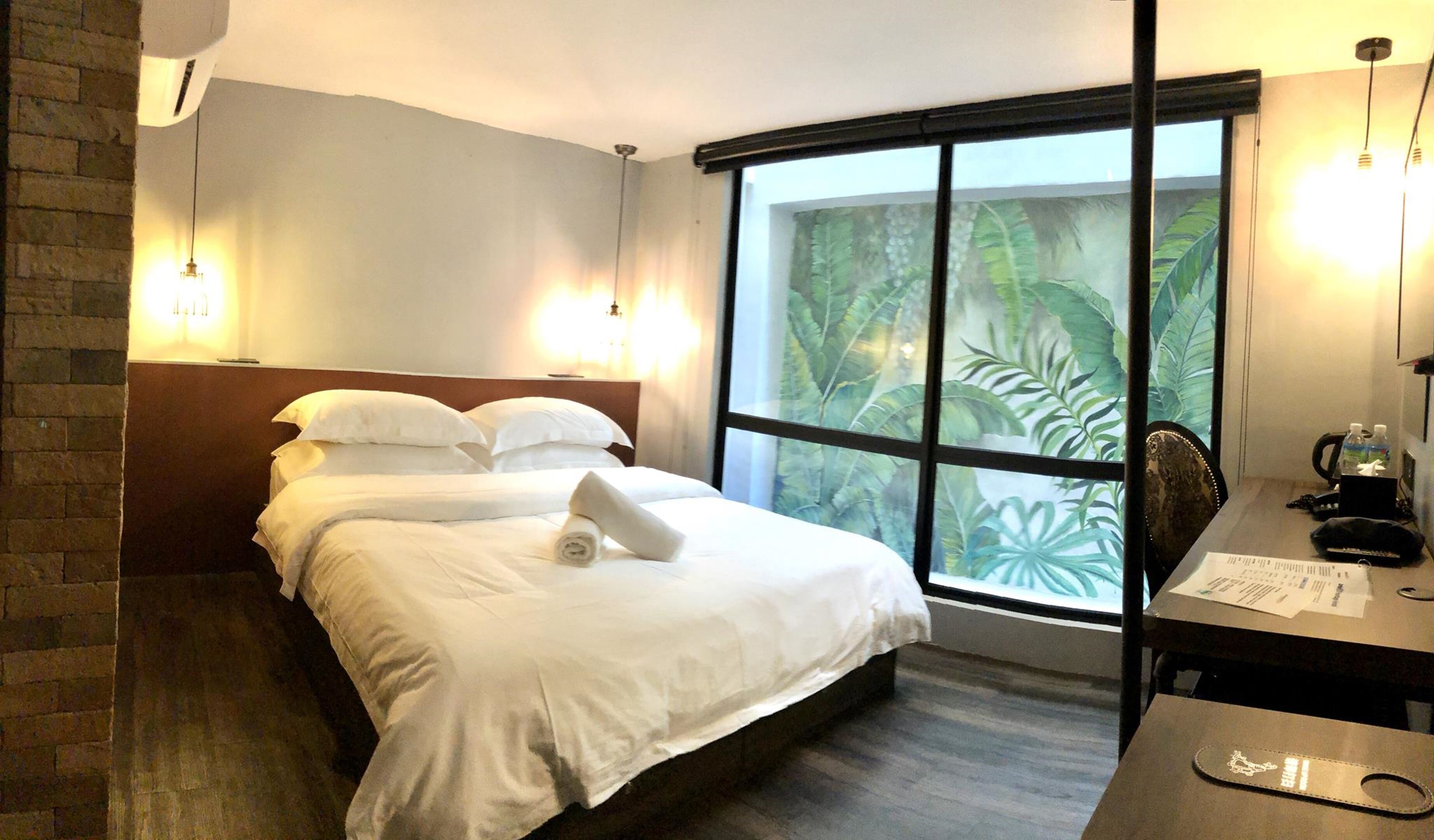 deluxe double room | 1 bedroom, in-room safe, individually decorated, individually furnished