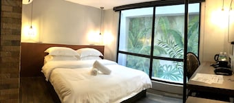 JonkeRED Heritage Hotel