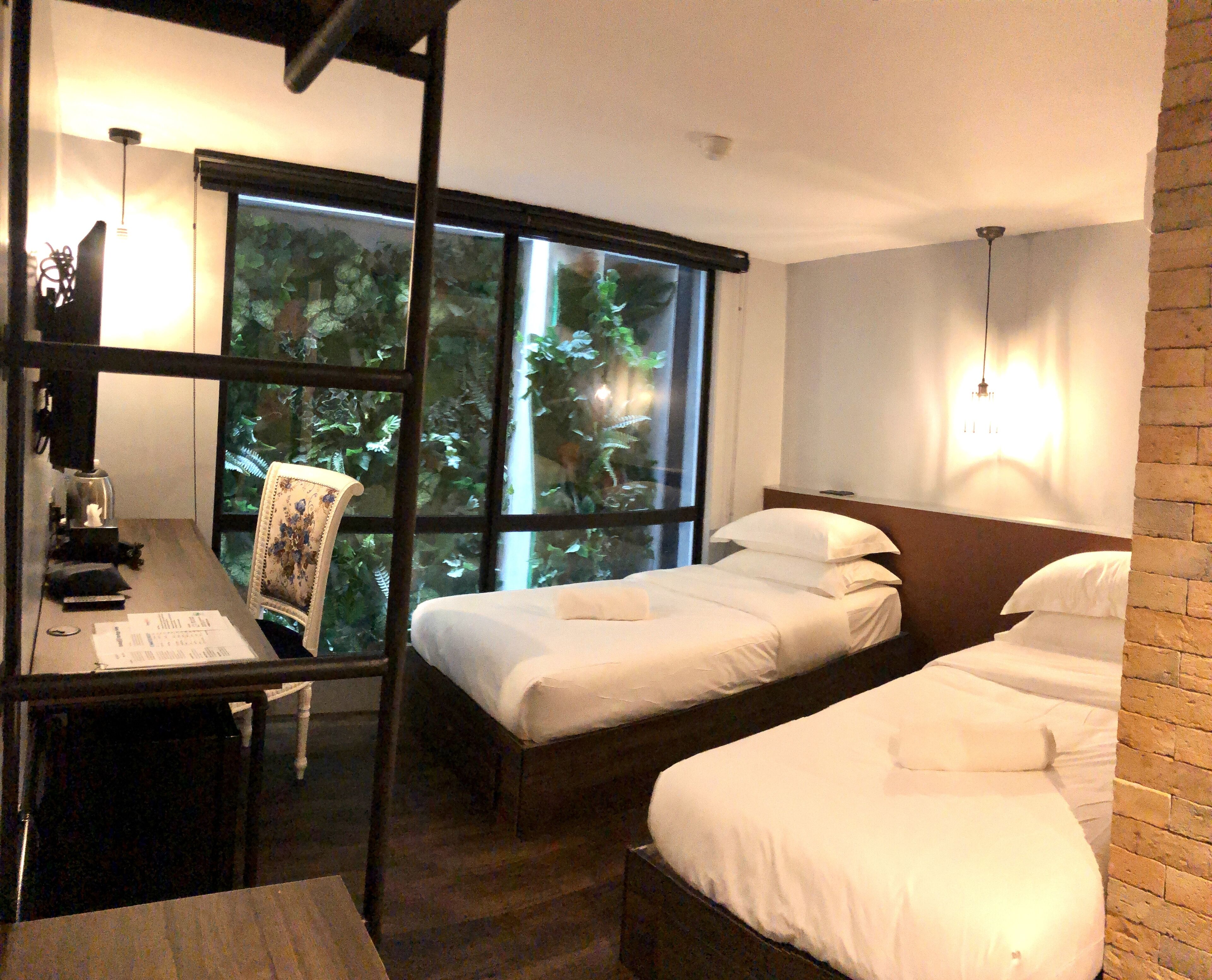 superior twin room | 1 bedroom, in-room safe, individually decorated, individually furnished