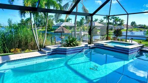 Piscine extérieure, piscine chauffée