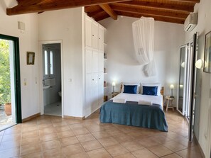 4 bedrooms, iron/ironing board, travel cot, free WiFi - Villa Pelagos undoubtedly has one of the best views in Corfu. (Corfu)