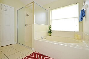Villa, 5 habitaciones | Baño | Toallas