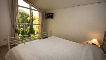 5 Schlafzimmer, BĂŒgeleisen/BĂŒgelbrett, Reisekinderbett, kostenloses WLAN