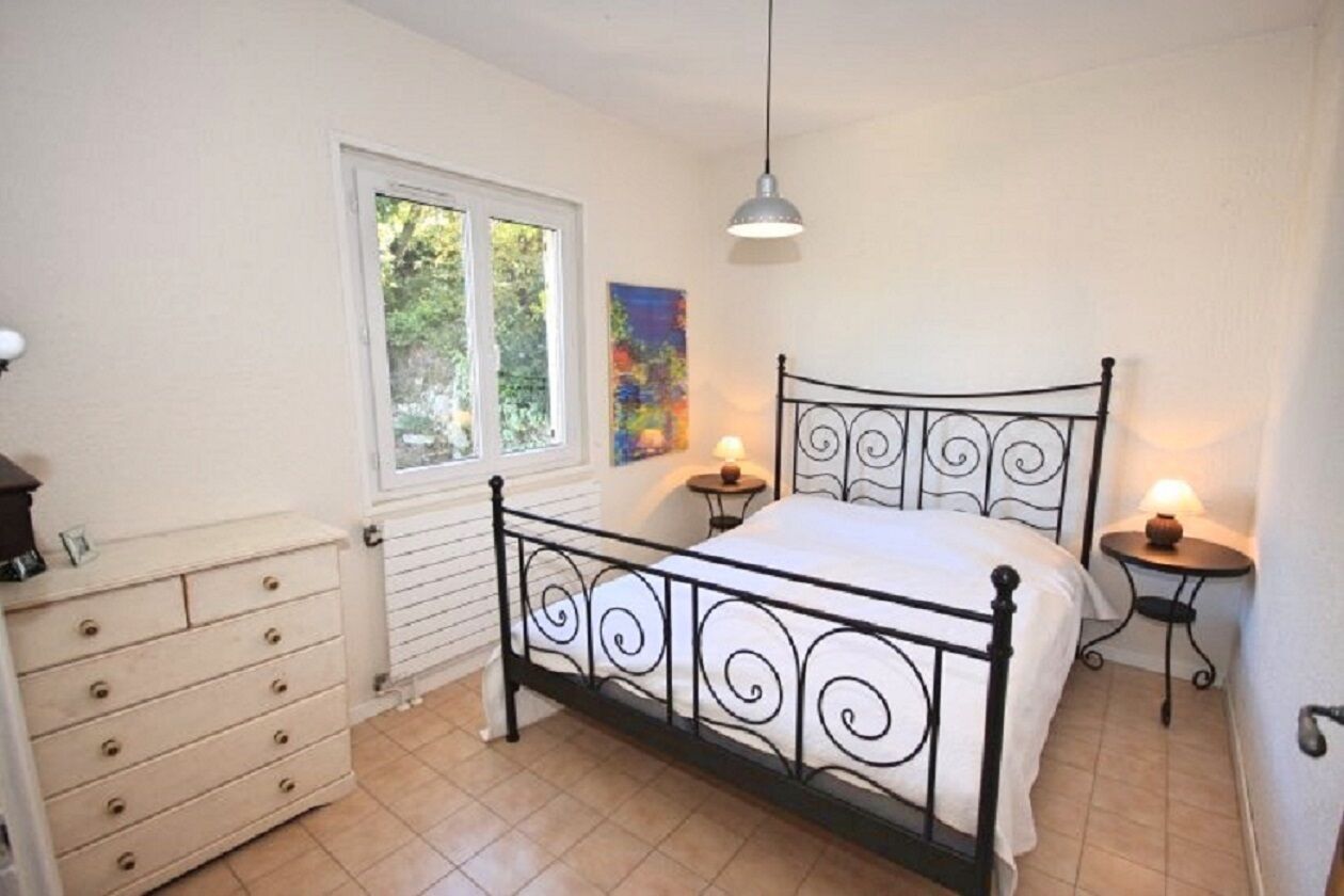 5 chambres, fer et planche à repasser, lit parapluie, Wi-Fi gratuit