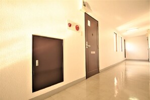 Interni