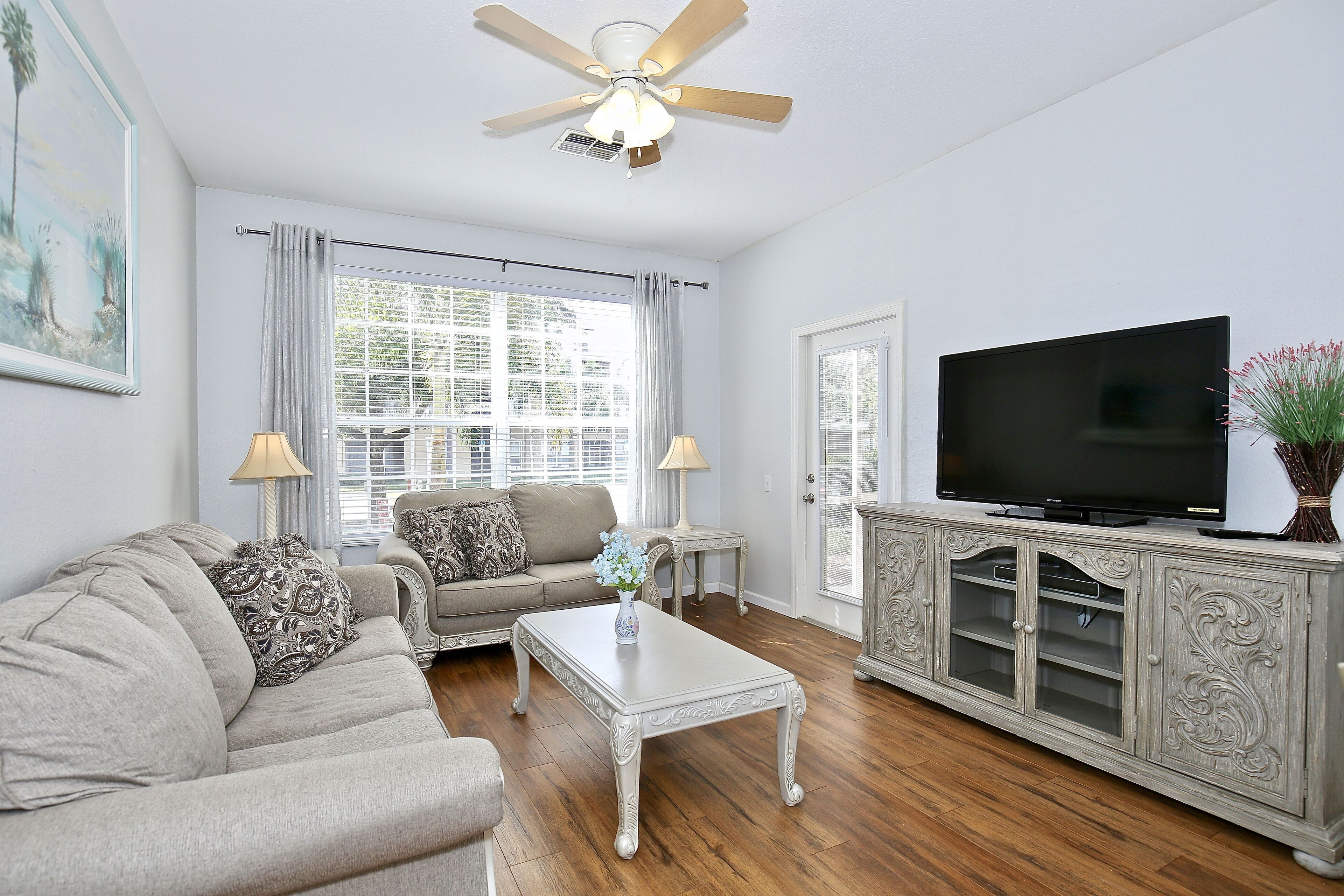 L@@K~Windsor!~3BD/2BTH/1ST FLR CONDO! ~ Sleeps 8+!