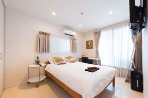 2 bedrooms, desk, free WiFi, bed sheets