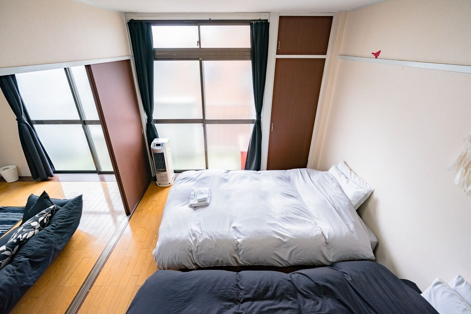 1 多间卧室、办公桌、熨斗/熨衣板、免费 WiFi
