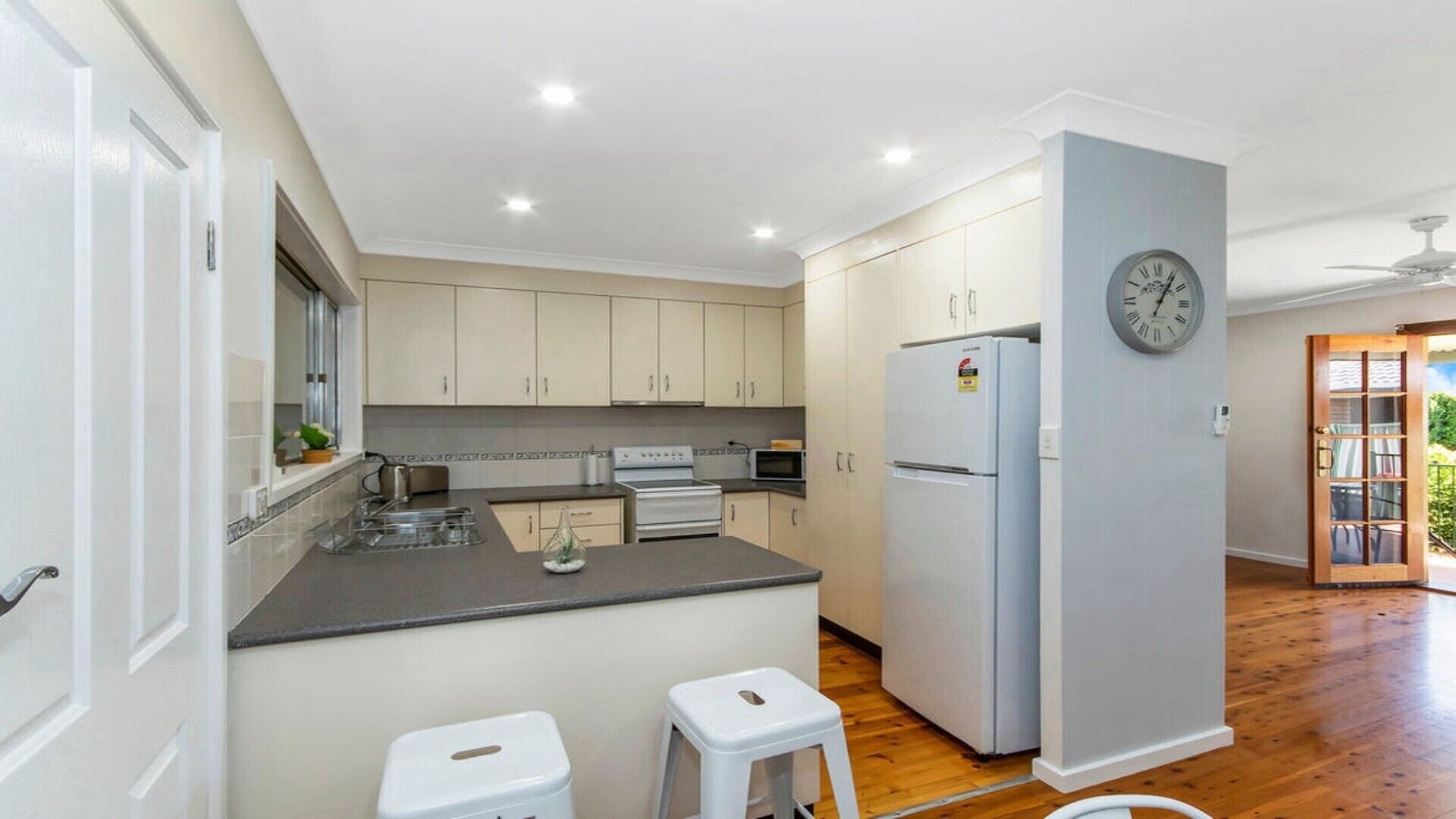 EDENDALE FAMILY FUN @ ETTALONG BEACH