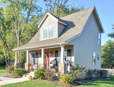 Charming "Cream of the Crop" Cape ~❤️of Middletown