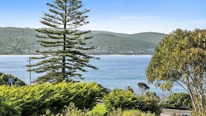 Unclassified image, 2 of 14, button - Apartment 28 Pacific Apartments (Lorne)