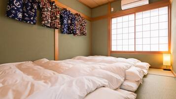 3 bedrooms, desk, iron/ironing board, free WiFi