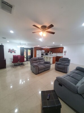 تلفزيون ذكي